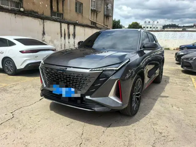 Changan Auchan Changan Auchan Z6 Blue Whale 1.5T DCT Smart Collar Type