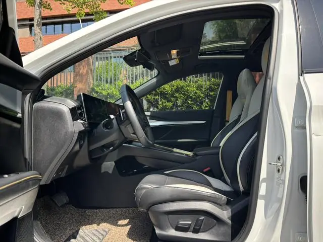 MG MG5 Scorpio 1.5T Trophy Sports Premium Edition
