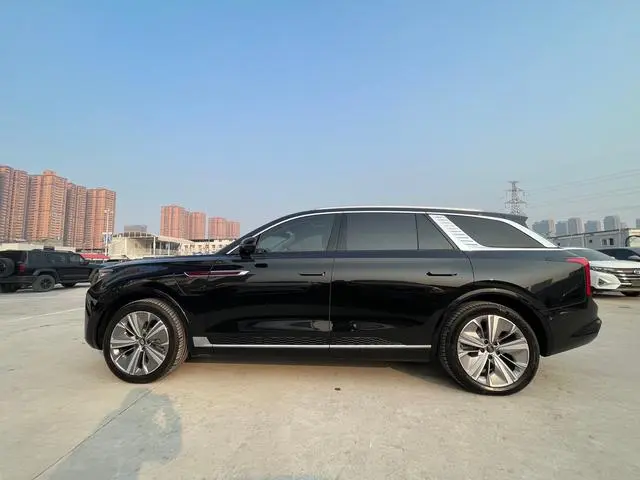 Hongqi Hongqi E-HS9 660km Qichang version six seats