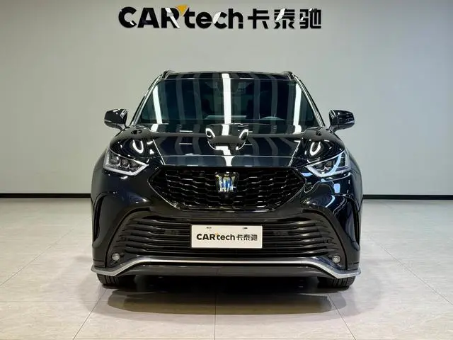 TOYOTA Crown Lufang Smart electric hybrid dual engine 2.5L E-CVT four-wheel drive Premium Edition