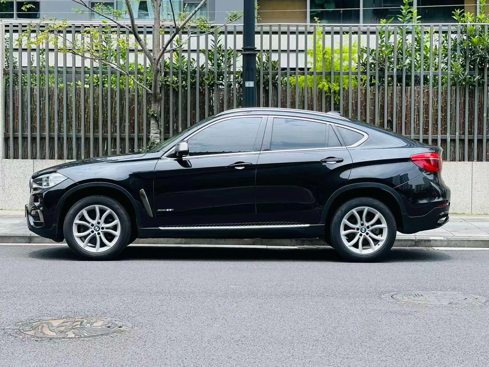 BMW BMW X6 xDrive28i