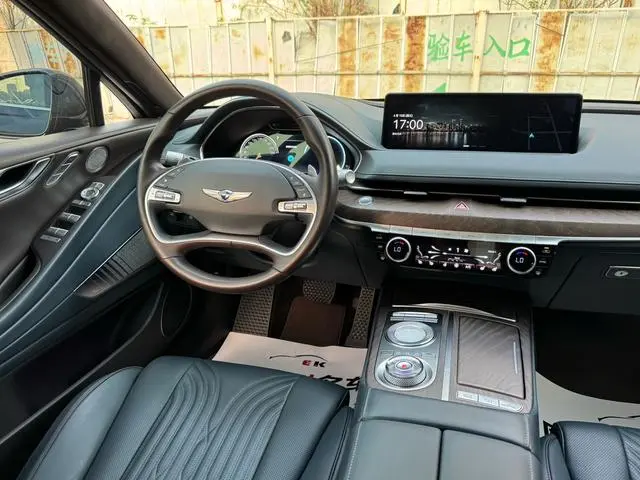 GENESIS Genisys G80 2.5T two-wheel drive ultimate edition