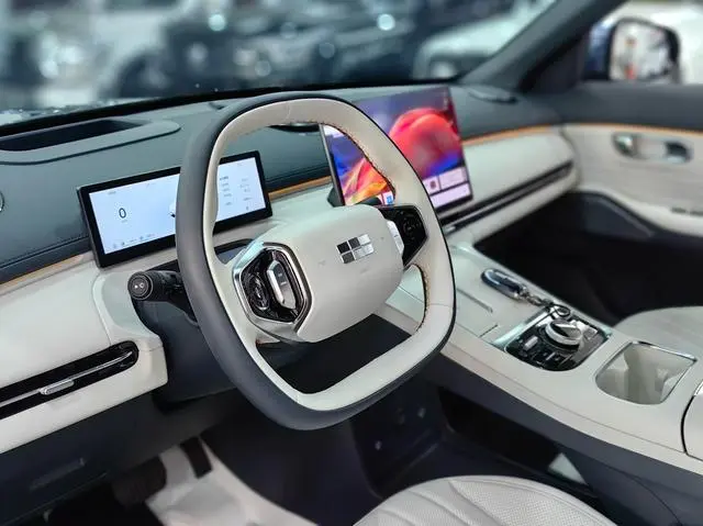 Geely Galaxy Galaxy Starship 7 EM-i 120KM Pilot Version