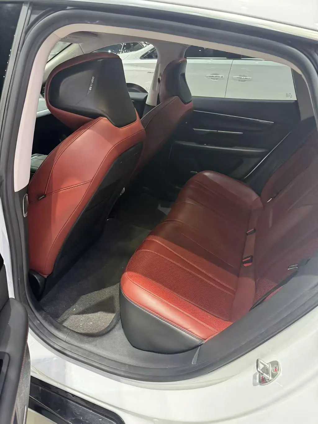 Xpeng Xiaopeng P7 586E