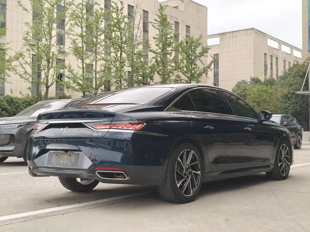 DS DS 9 PHEV 1.6T E-TENSE Opera Version