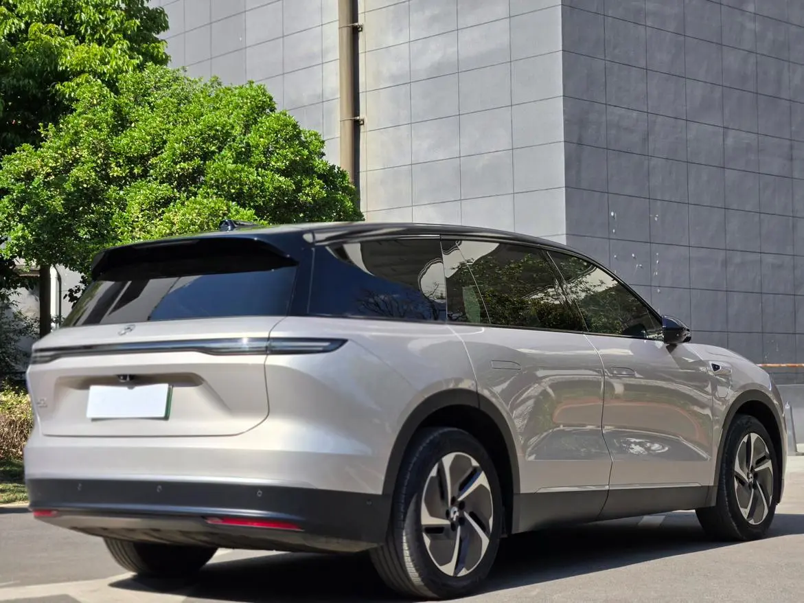NIO NIO ES8 100kWh
