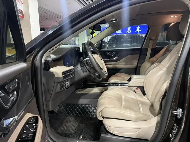 Lincoln Adventurer 2.0T four-wheel drive Zunyao Edition