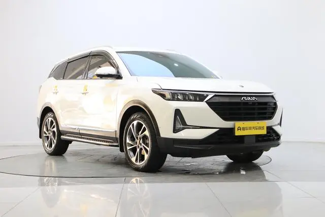 Dongfeng Fengshen Dongfeng Fengshen AX7 PRO 1.6T Automatic Glory Edition