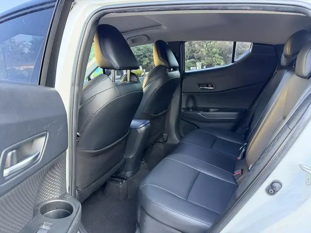TOYOTA Toyota C-HR 2.0L Deluxe Edition