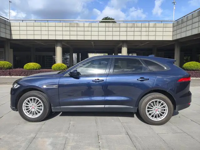 Jaguar Jaguar F-PACE 2.0T four-wheel drive R-Sport sports version