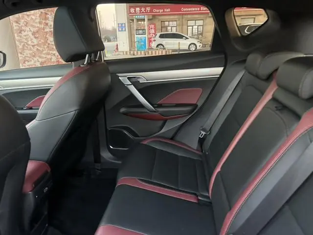 Geely Binyue PRO 260T DCT Battle