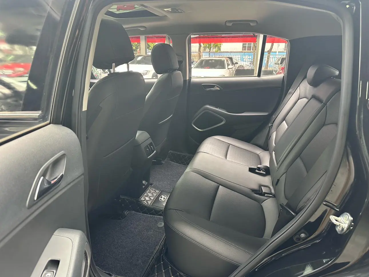 Hyundai Hyundai ix35 2.0L automatic two-wheel drive Zhiyong*Enjoy Edition