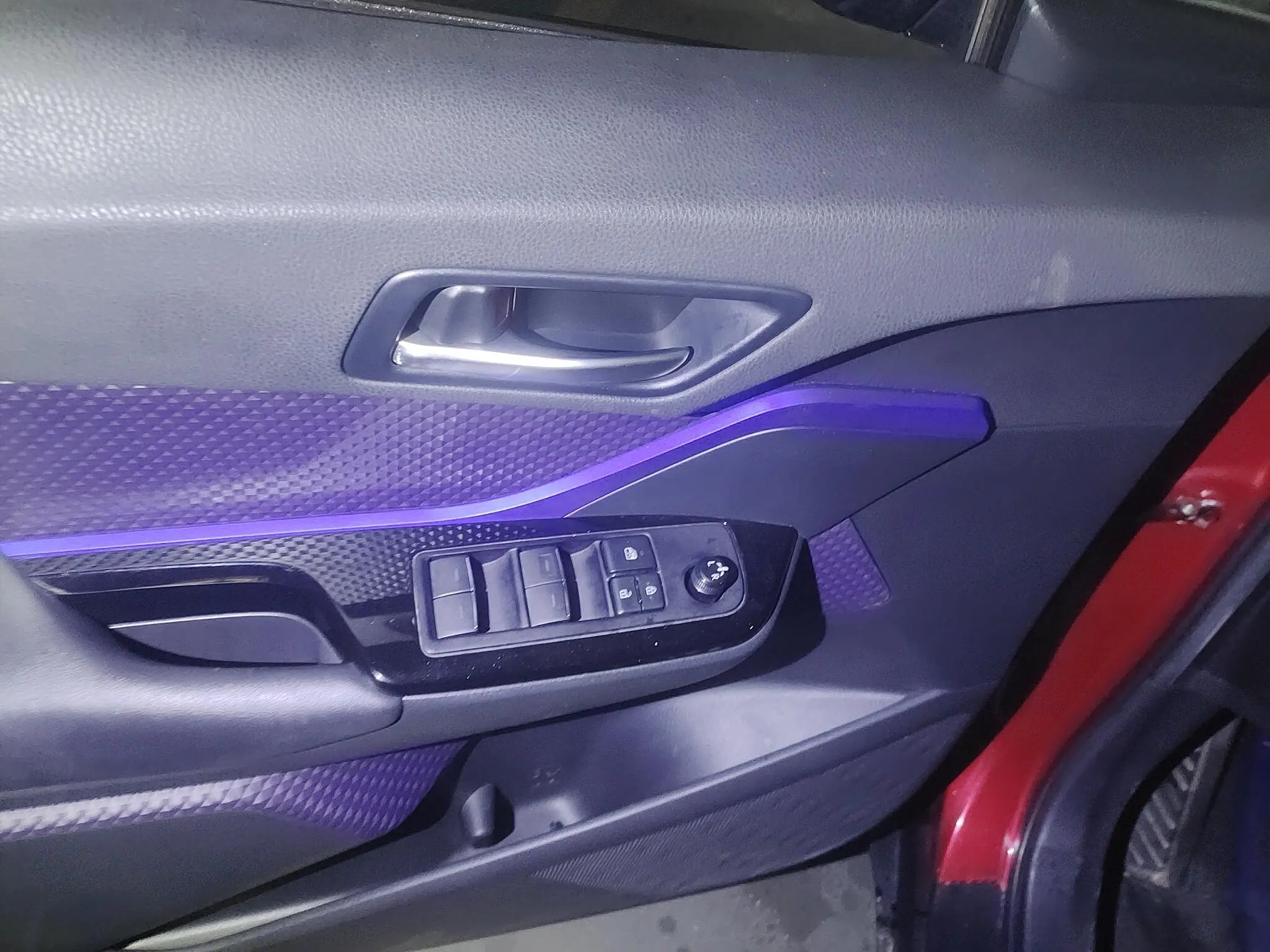 TOYOTA Toyota C-HR 2.0L Leading version