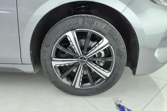BYD Destroyer 05 DM-i Champion Edition 120KM Premium Type