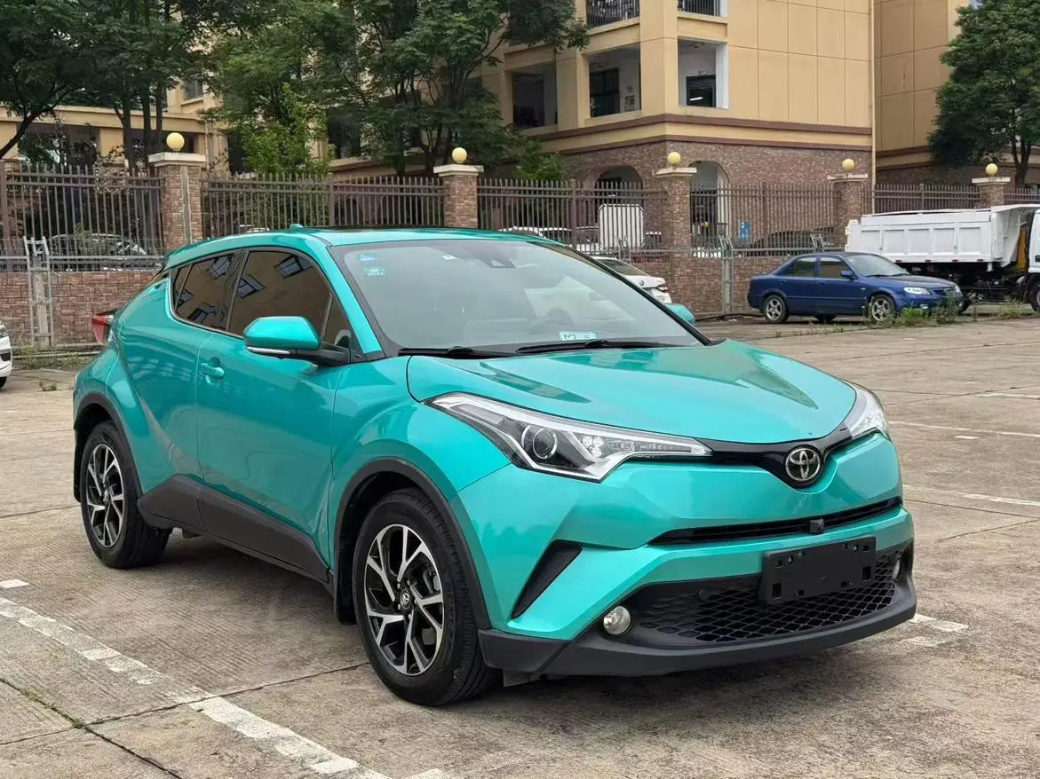 TOYOTA Toyota C-HR 2.0L leading version Country V