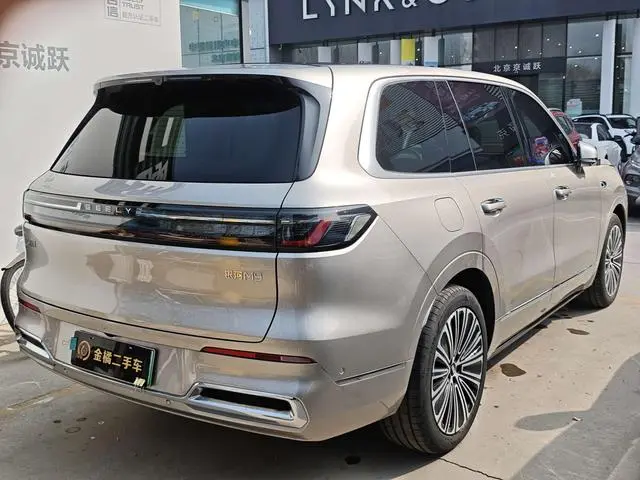Geely Galaxy Galaxy M9 210km four-wheel drive pilot version