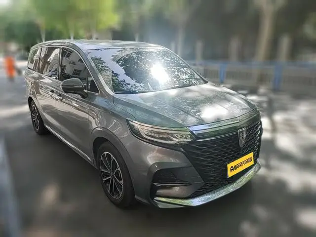 Roewe Roewe iMAX8 400TGI Premium Edition