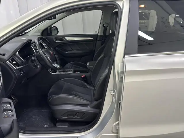 Roewe Roewe eRX5 50T Hybrid Interconnection Premium Ultimate Edition