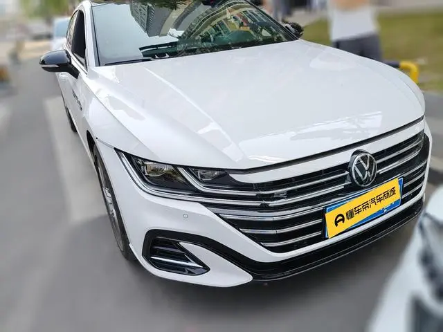 Volkswagen Volkswagen CC 380TSI eye-catching version