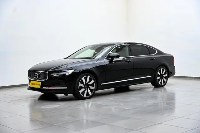 Volvo Volvo S90 PHEV T8 four-wheel drive long battery life Zhiya Deluxe Edition