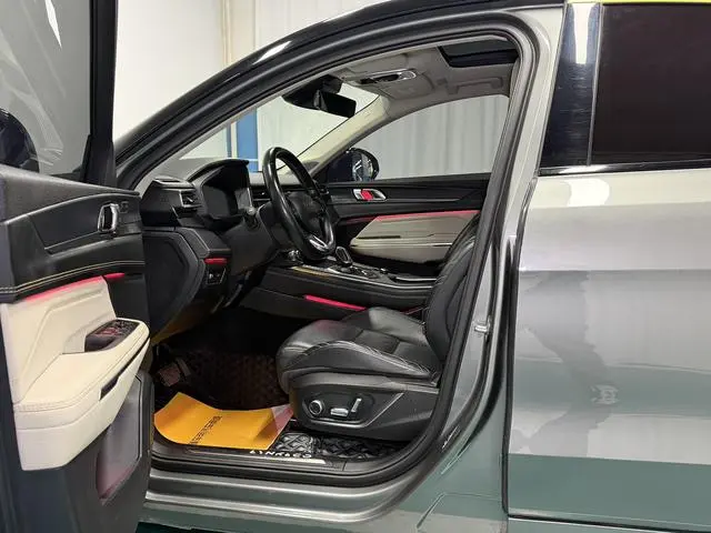 LYNK & CO Lynk 05 2.0TD two-wheel drive Halo