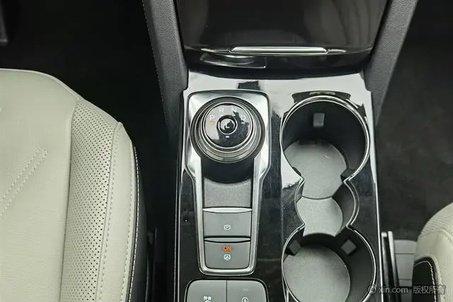 Ford Ruiji EcoBoost 245 two-wheel drive Yaoxiang model
