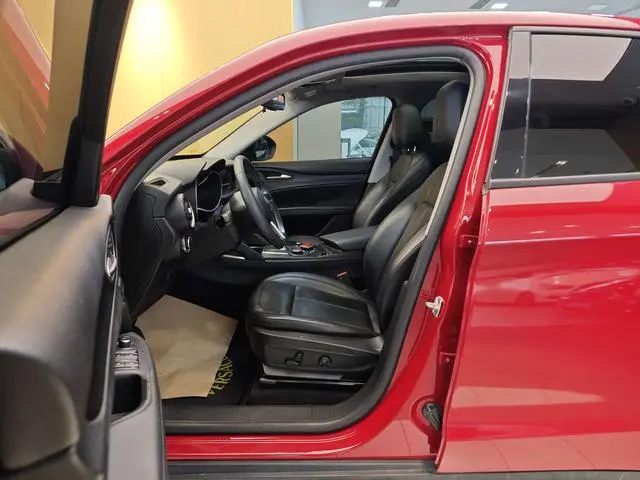 Alfa Romeo Stelvio 2.0T 200HP Elite Edition