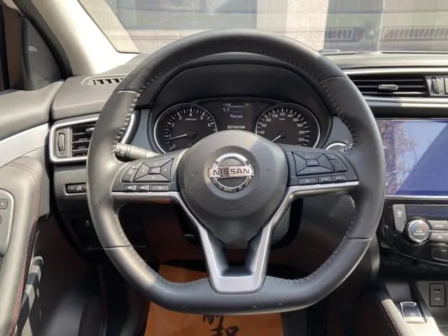 Nissan Qashqai 2.0L XV Prem.Deluxe Edition