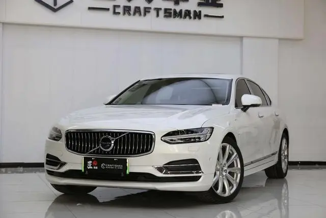 Volvo Volvo S90 PHEV T8 E-drive hybrid Honor Edition 3-seater Country VI