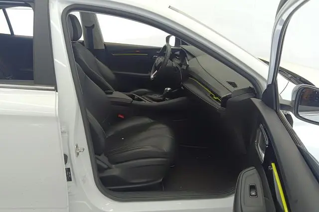 Roewe Roewe i5 1.5L CVT Diamond Edition