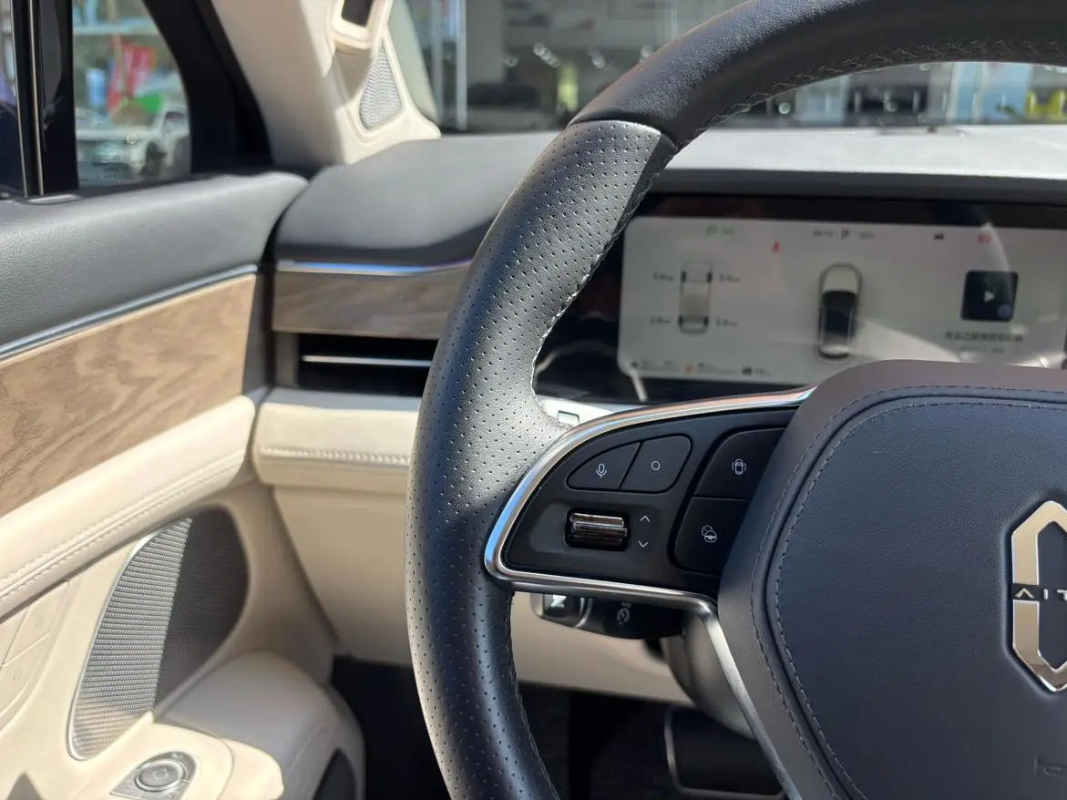 AITO Ask the world M5 Extended range Four-wheel drive Ultimate Edition