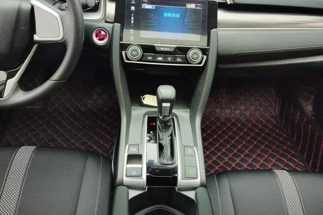 Honda Civic 220TURBO CVT Dynamic Version Country VI