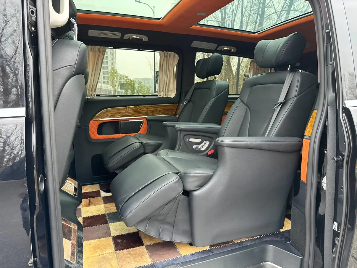 Mercedes-Benz Mercedes-Benz V-class V 260 L Premium Extended Version