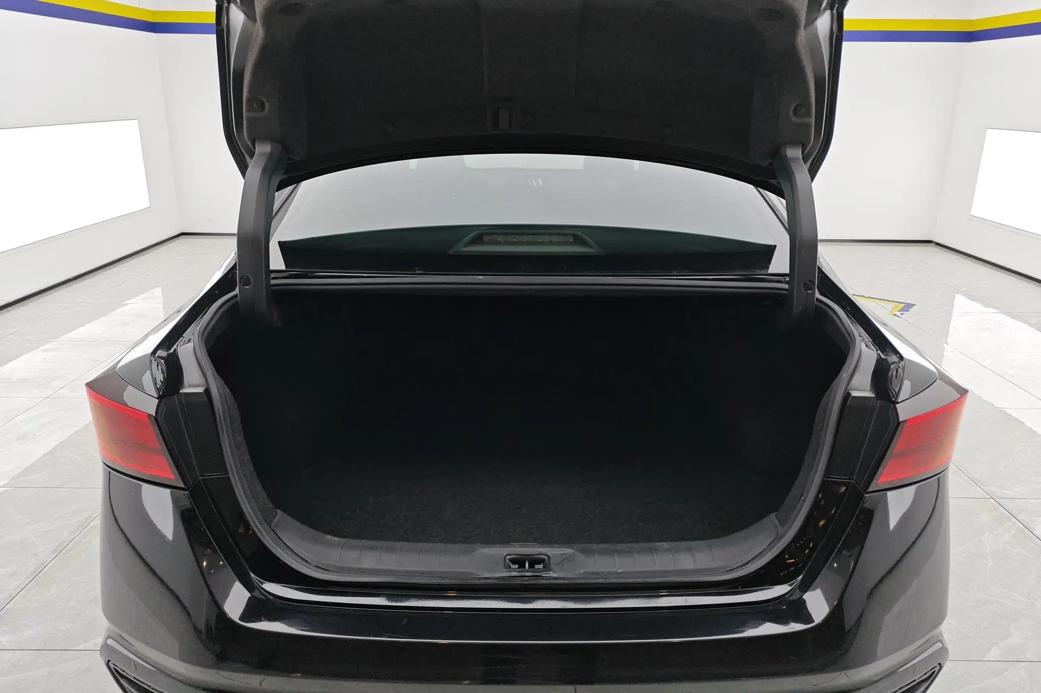 Nissan Teana 2.0 L XL Comfort Edition