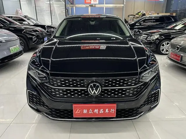 Volkswagen Passat 330TSI Starry Sky Deluxe Edition