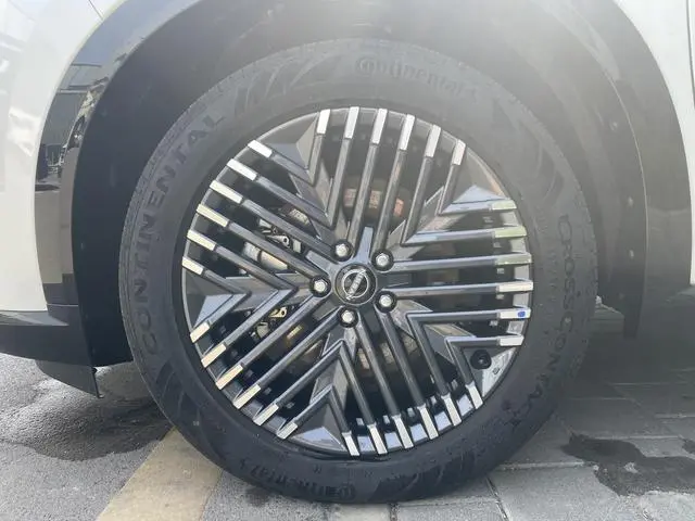 Nissan Exploring the land 380VC-TURBO four-wheel drive Zhizun Edition six-seater
