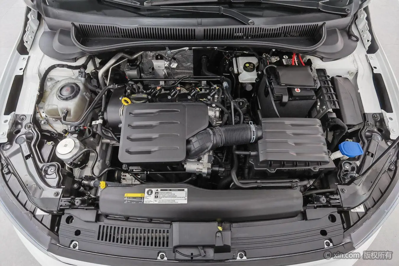 Volkswagen Polo Facelift Plus 1.5L Automatic Panoramic Enjoy Edition