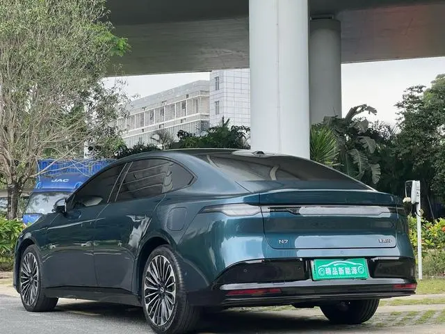Nissan Nissan N7 625 Max