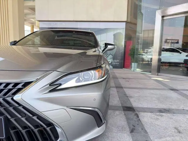 Lexus Lexus ES 200 Excellent Edition