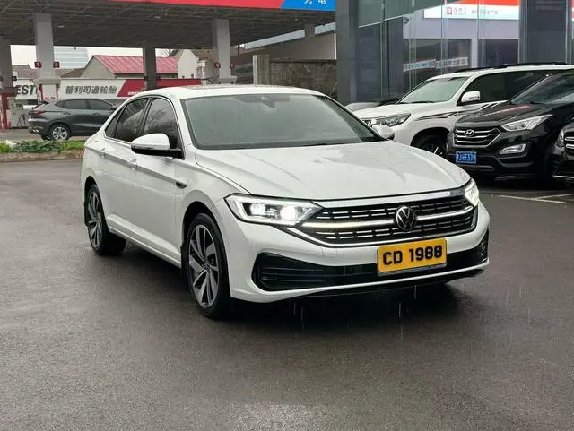 Volkswagen Sagitar 300TSI DSG Excellent Edition
