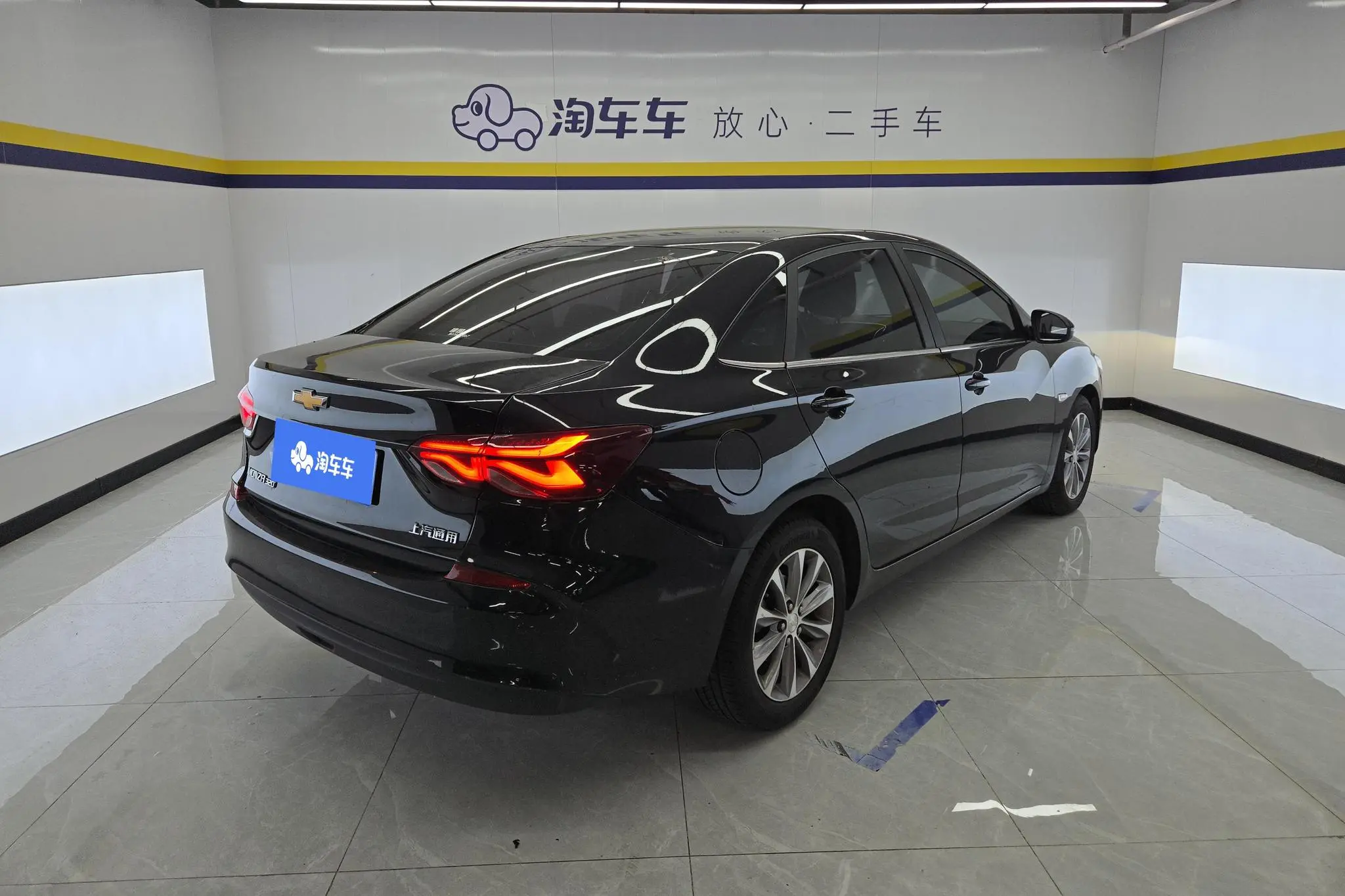 Chevrolet Cruze 320 Automatic Enjoy Edition