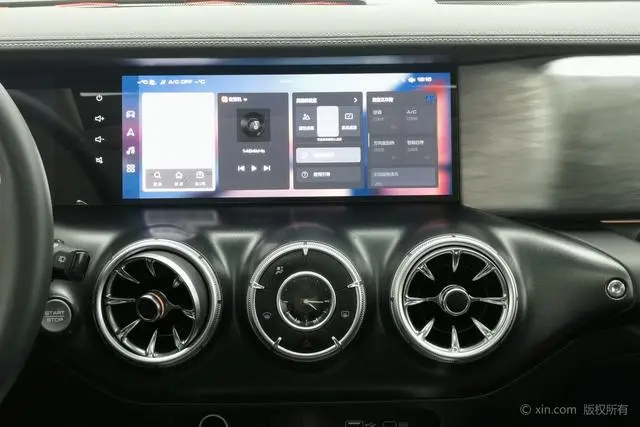 Tank Tank 300 City version 2.0T is very stylish