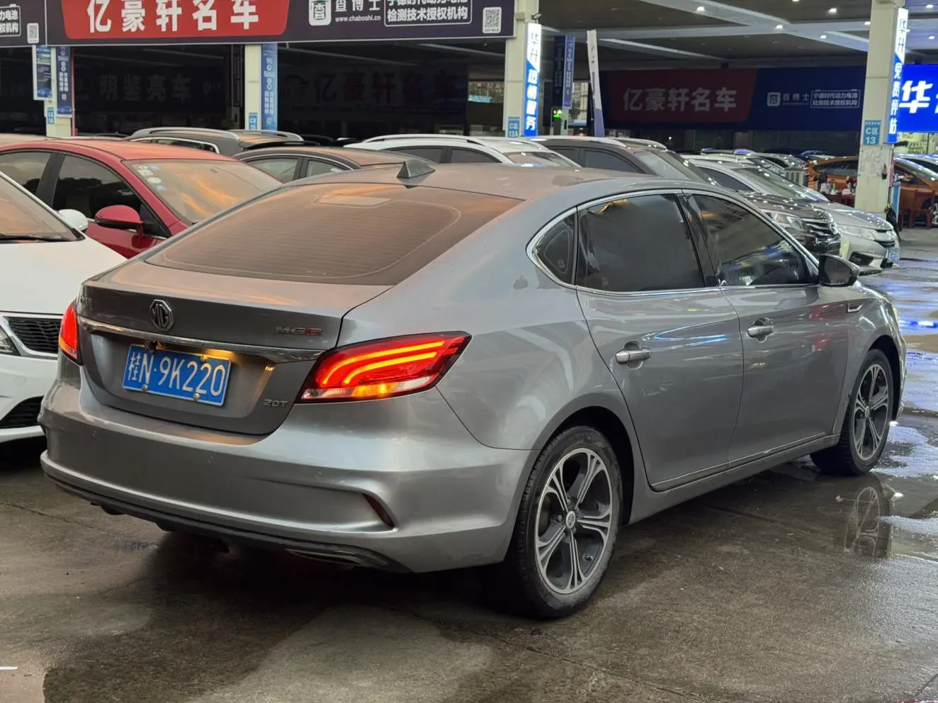 MG MG6 20T automatic luxury Intelligent version