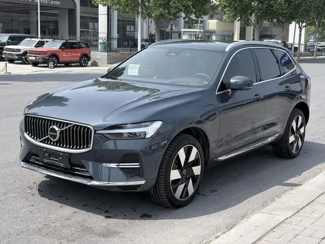 Volvo Volvo XC60 PHEV T8 four-wheel drive long battery life Zhiya Deluxe Edition