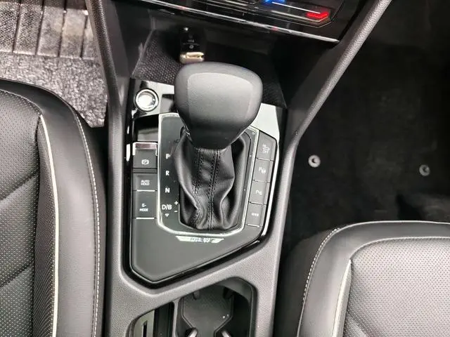 Volkswagen Tiguan L PHEV 430PHEV plug-in hybrid Ultimate Edition