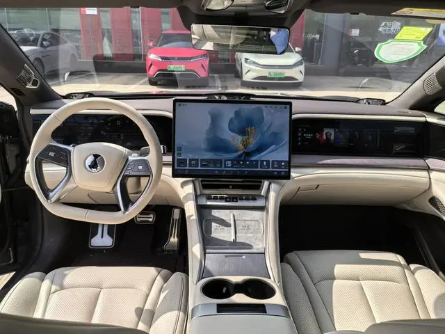 Denza Denza Z9 DM 1100 four-wheel drive Ultra version