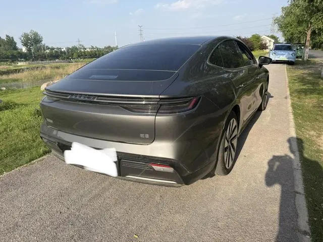 Geely Galaxy Galaxy E8 665km Starship Voyage Edition