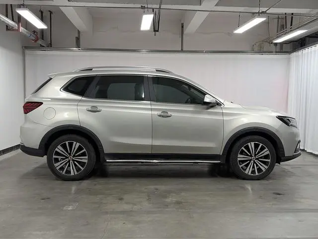 Roewe Roewe eRX5 50T Hybrid Interconnection Premium Ultimate Edition