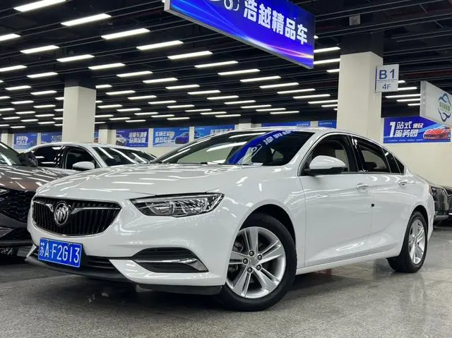Buick Regal 20T Elite Country VI