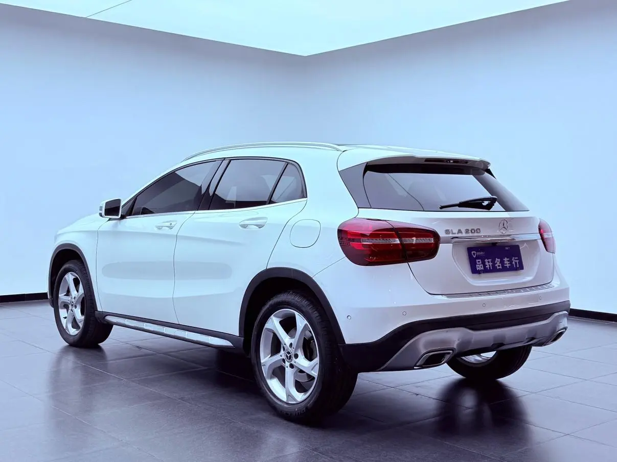 Mercedes-Benz Mercedes-Benz GLA GLA 200 dynamic type